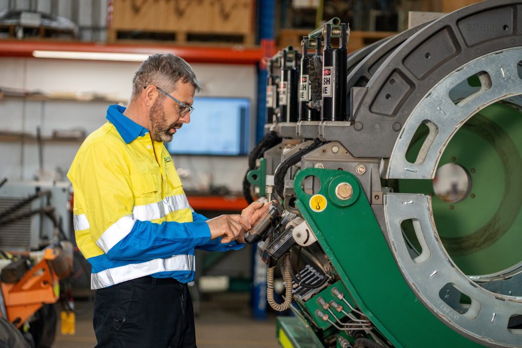 Butt Welding equipment - Welder Service, Acu-Tech Piping Systems